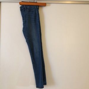 Abercrombie & Fitch Blue Jeans size 4 short